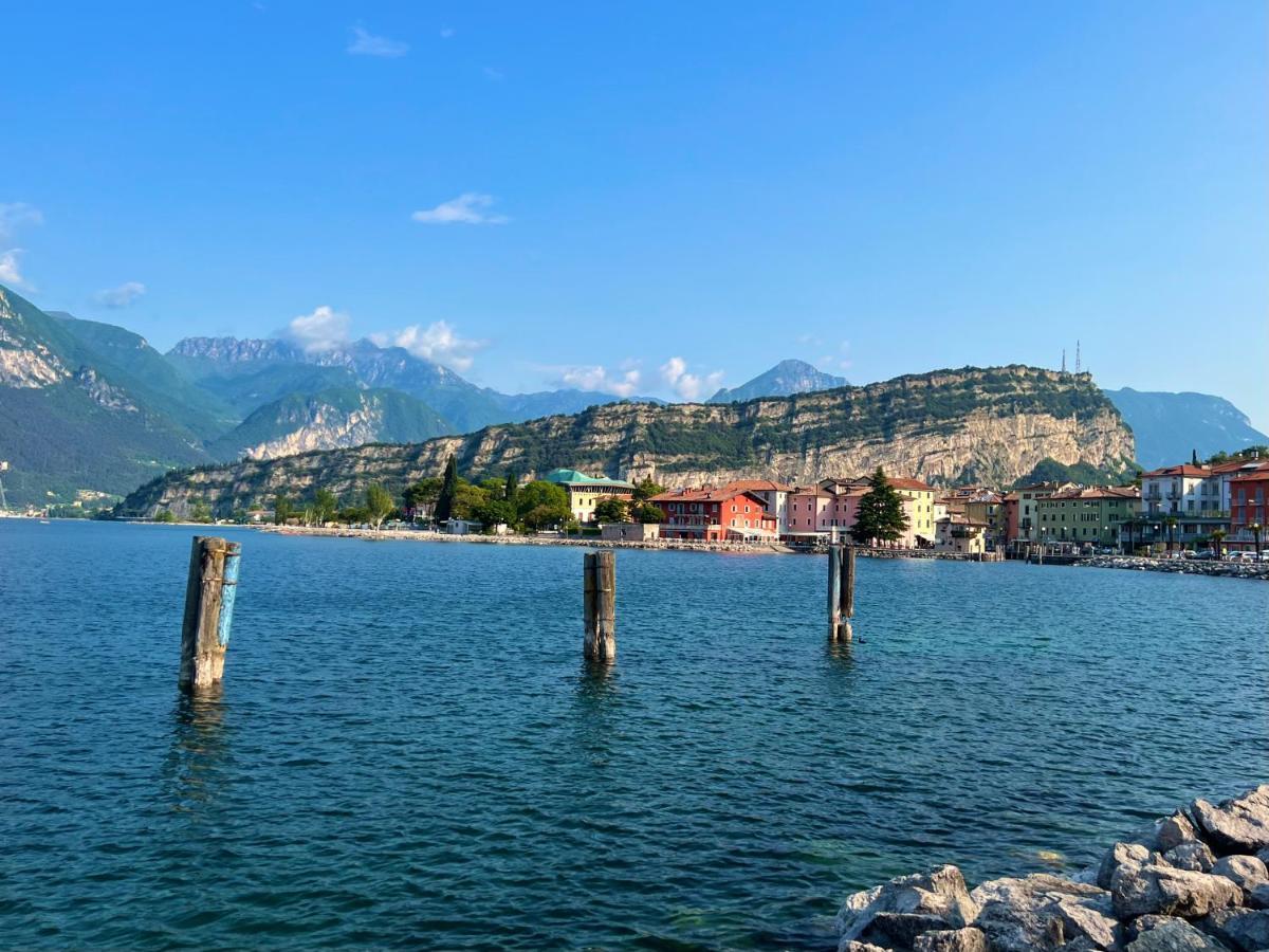 G-House Modernes Apartment Mit Tollem Ausblick Ρίβα ντελ Γκάρντα Εξωτερικό φωτογραφία